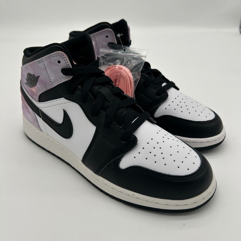 Air Jordan 1 Mid SE GS 'Zen Master'
